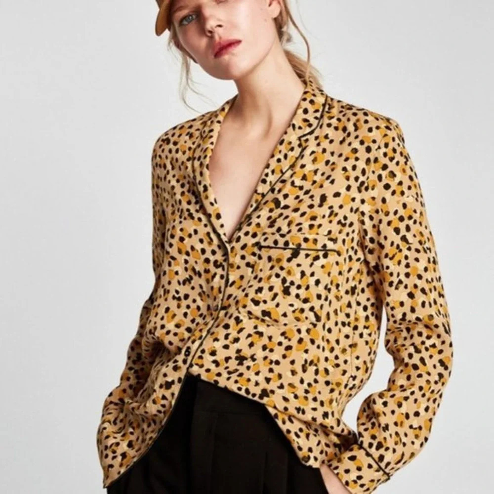 Zara Basic Collection Leopard Print Collared Blou… - image 1